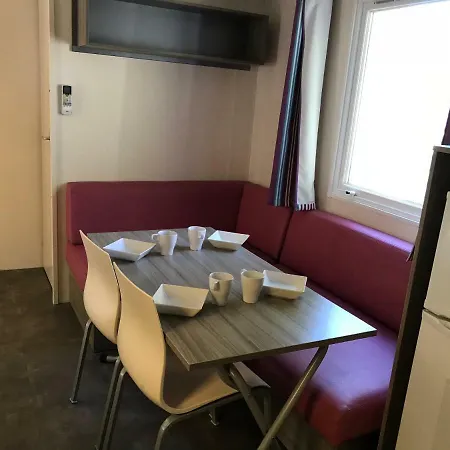 Mobilhome Dans Camping Les Sables D'Or Agde Exterior photo