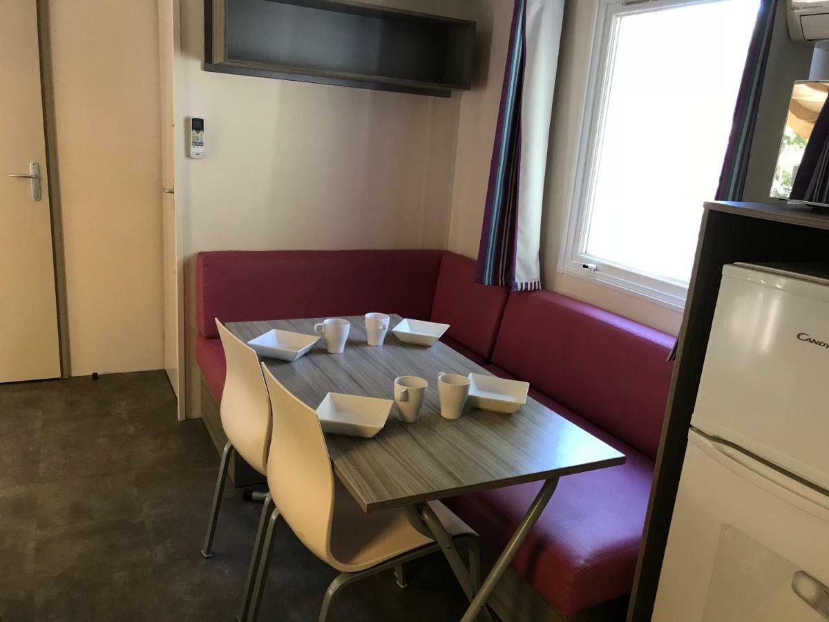Mobilhome Dans Les Sables D'or Campsite Agde